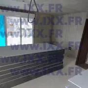 Chantier intérieur plaques isolation sol menuiseries installées 01.2026